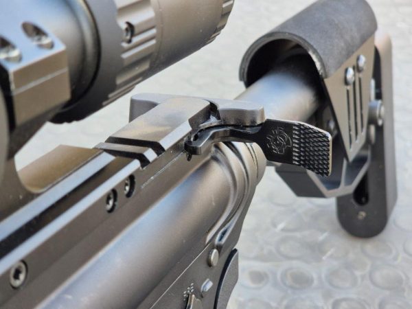 Уголемен палец за зареждане за AR-15